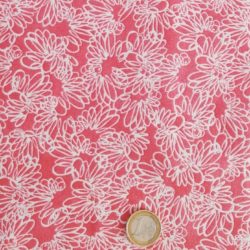 Fleurs blanches sur fond rose 3547
