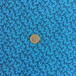 Lierre noir sur fond bleu 2168