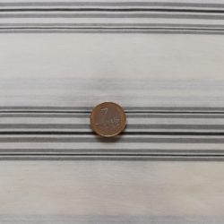 Lignes grises sur fond blanc 8702