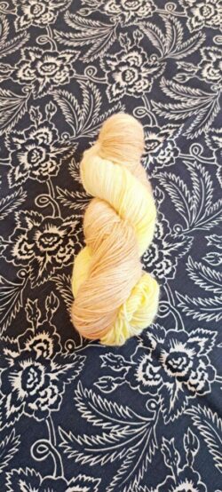 Echeveaux Laine à chaussettes Jaune orangé laine soie